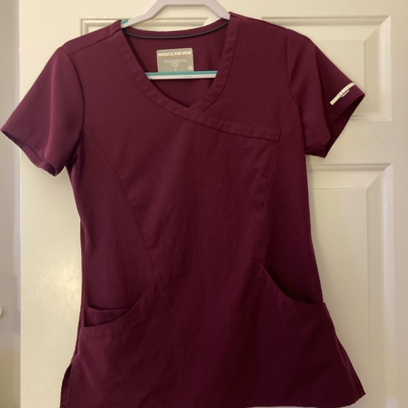 Lot of Women’s Scrubs ranging from Small to Medium excellent condition - Picture 7 of 11